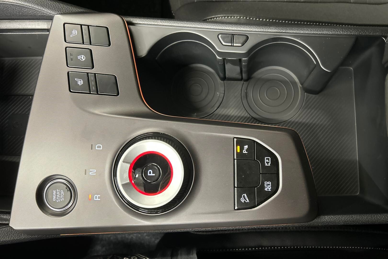 Kia Sportage iso kuva 16