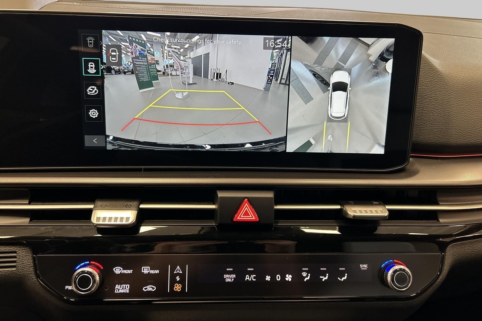 KIA Sportage iso kuva 9