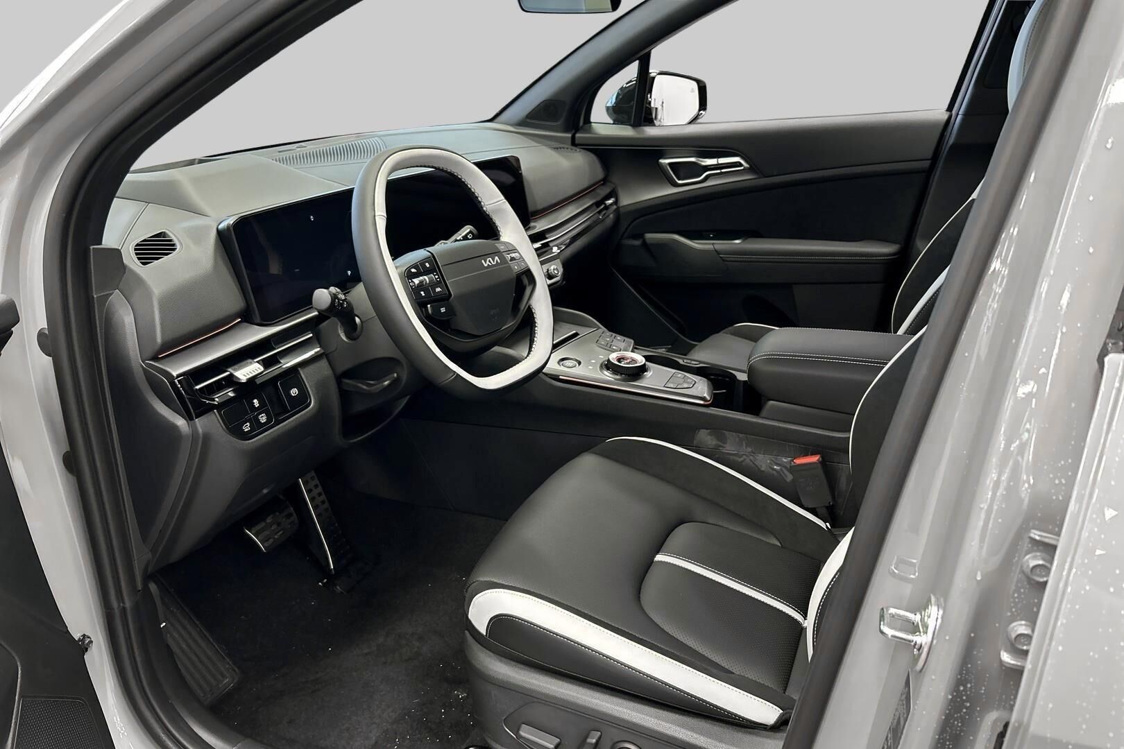 KIA Sportage iso kuva 20