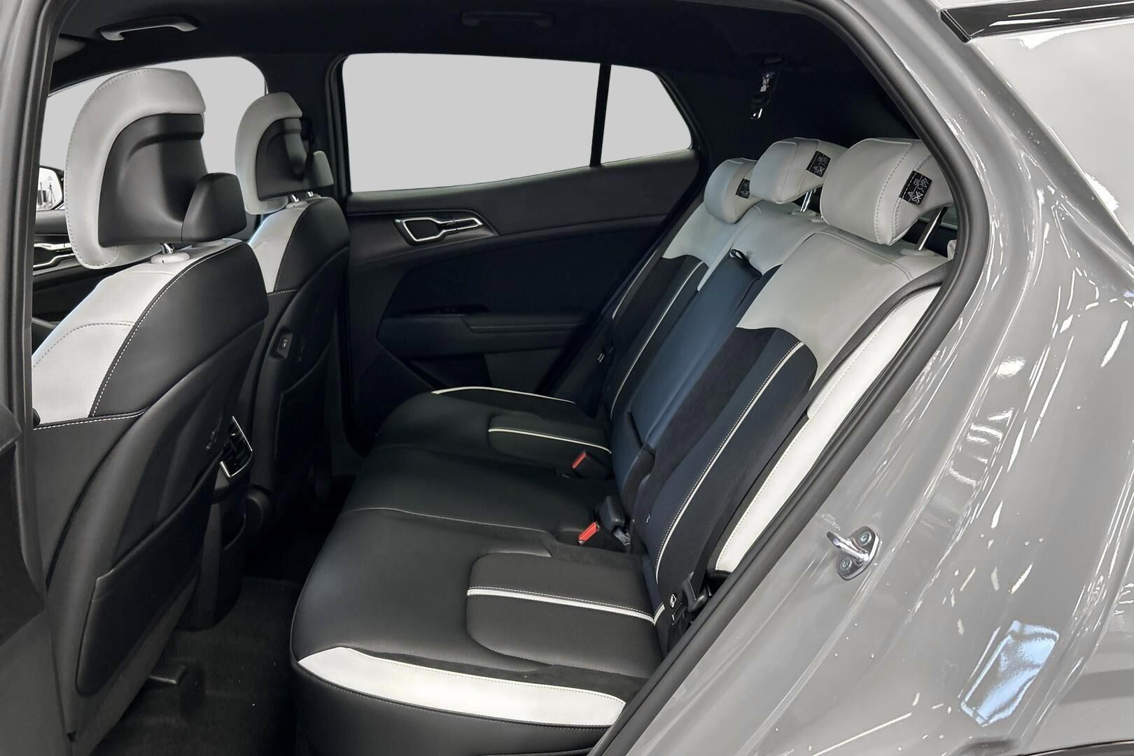 KIA Sportage iso kuva 21