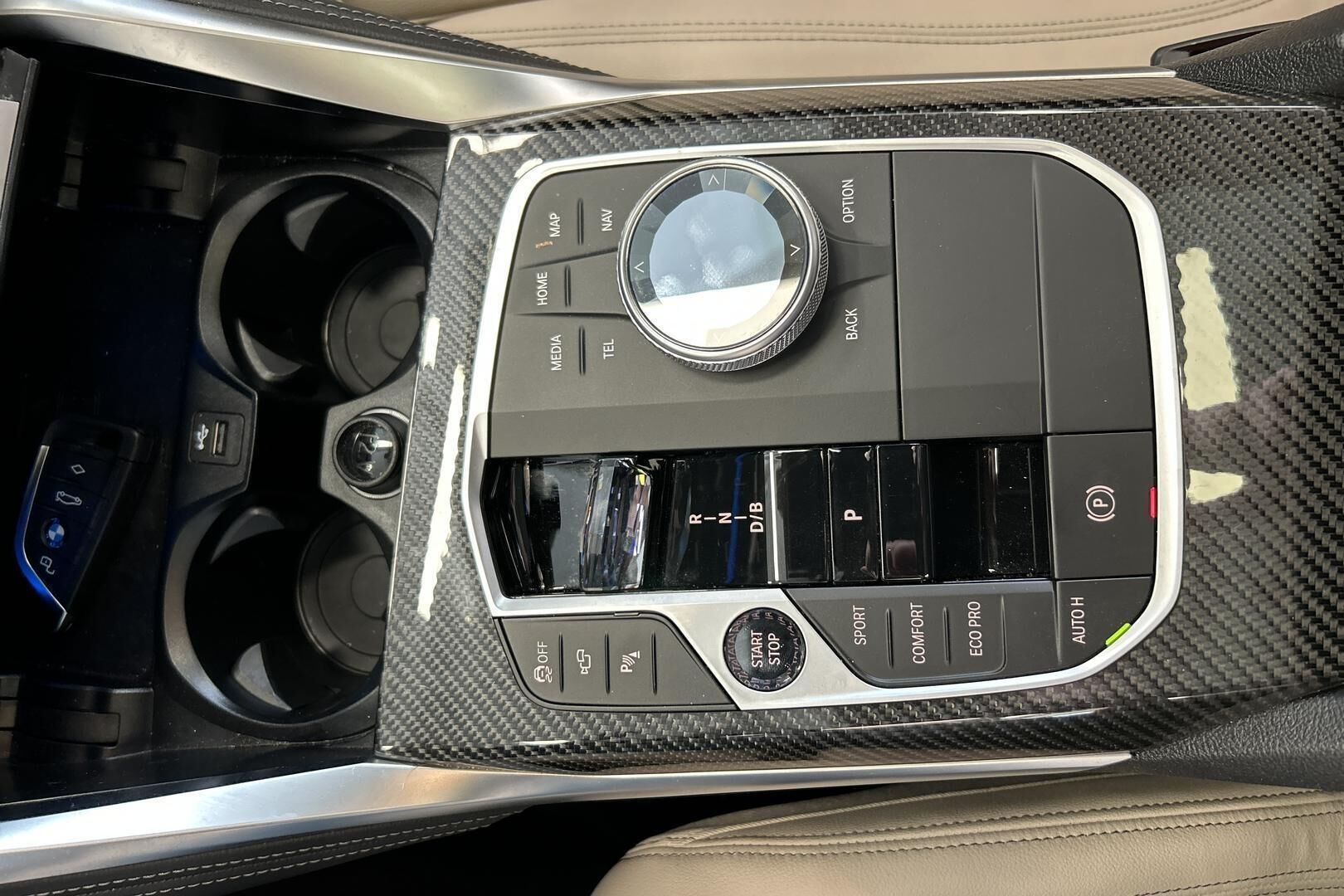 BMW i4 M60 iso kuva 17