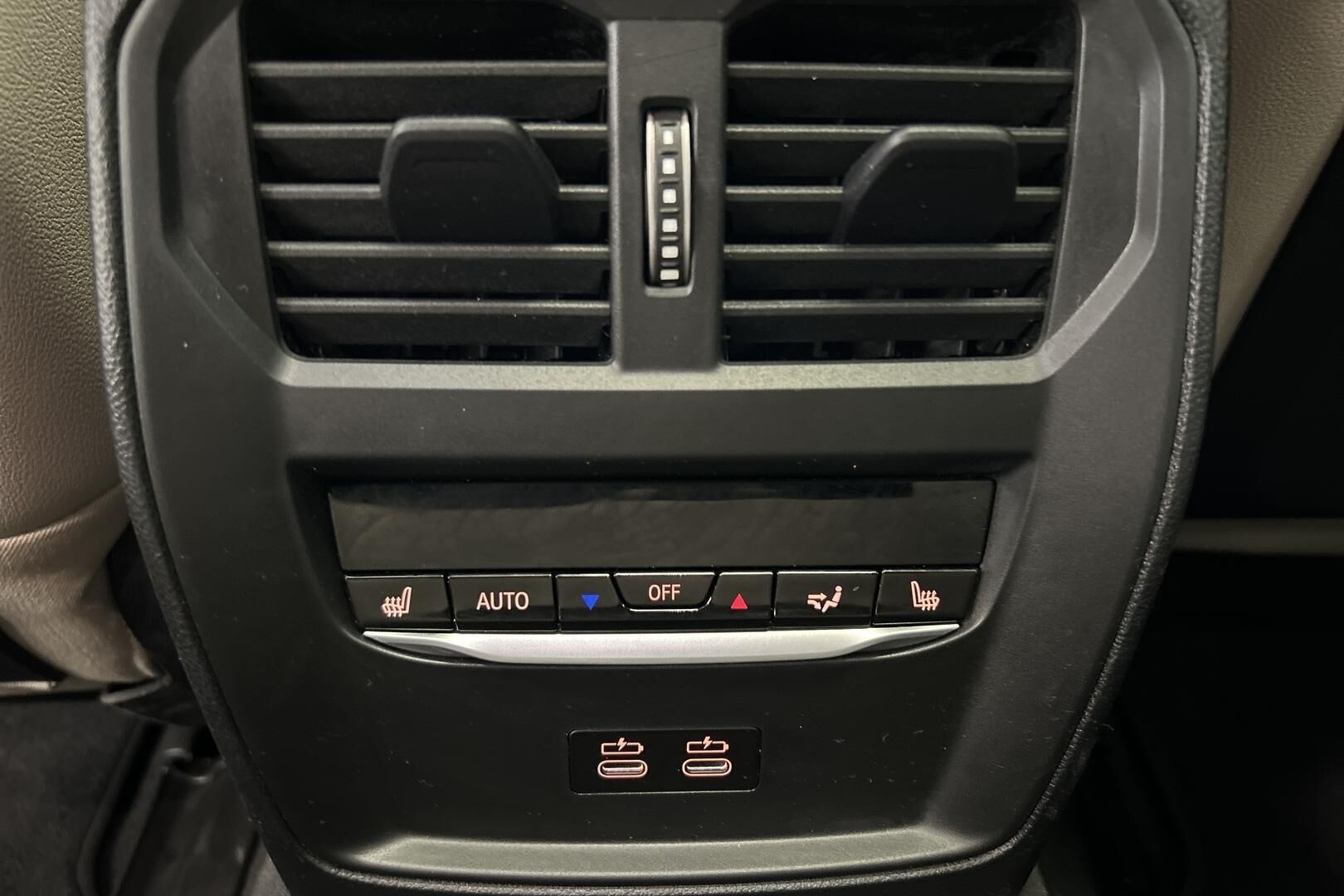 BMW i4 M60 iso kuva 22
