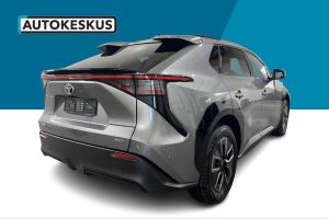 Toyota bZ4X esikatselu 9