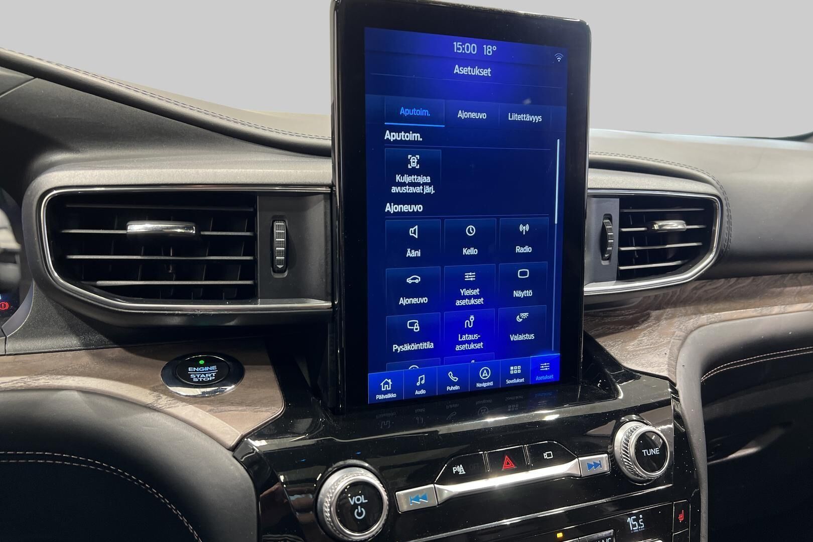 FORD EXPLORER iso kuva 17