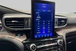 FORD EXPLORER esikatselu 17