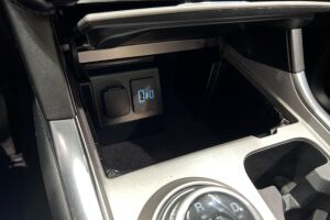 FORD EXPLORER esikatselu 24