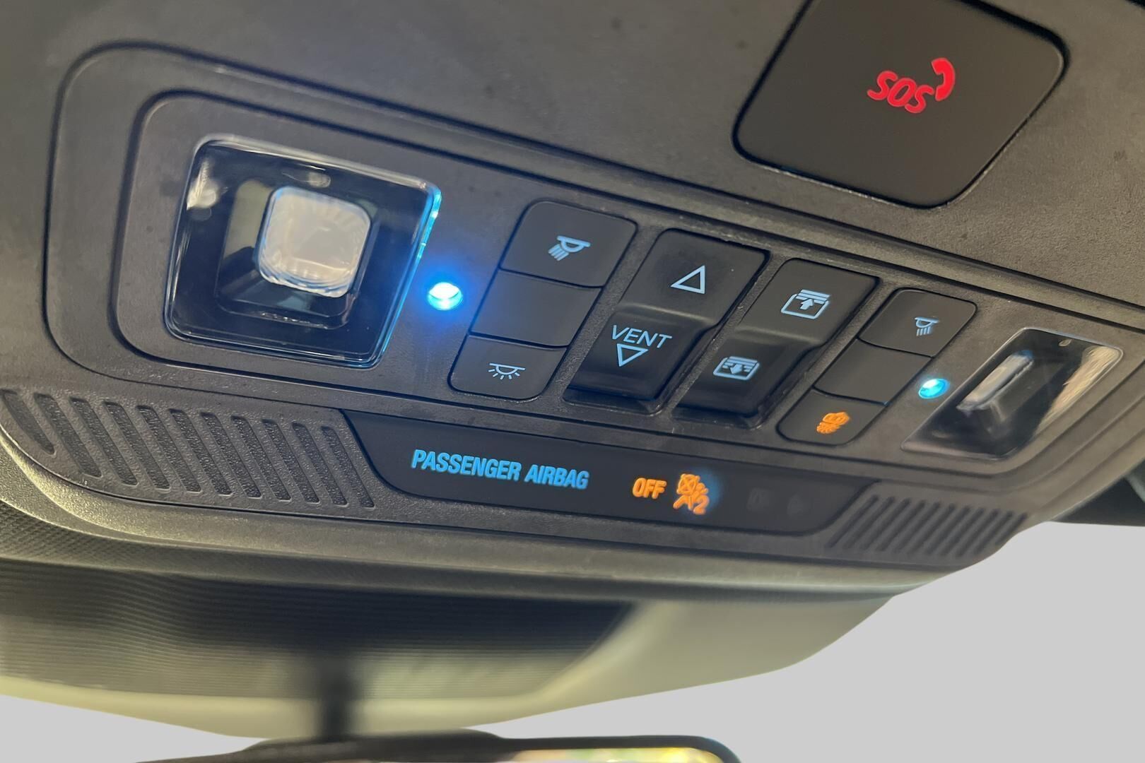 FORD EXPLORER iso kuva 30