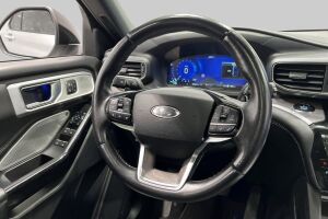 FORD EXPLORER esikatselu 42