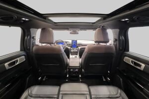 FORD EXPLORER esikatselu 43