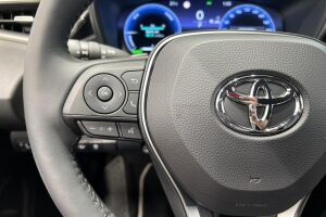 TOYOTA COROLLA esikatselu 23