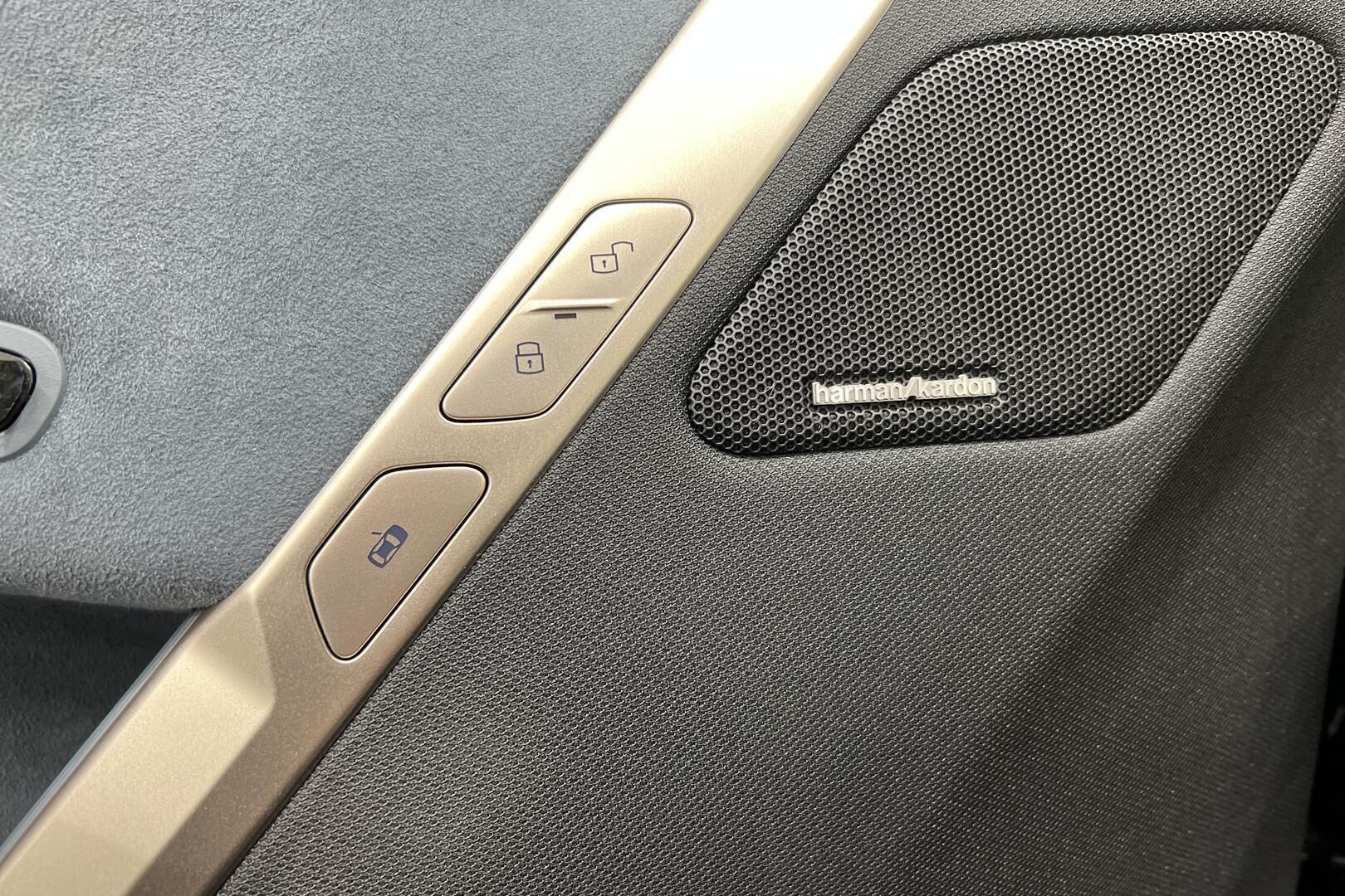 BMW IX iso kuva 33