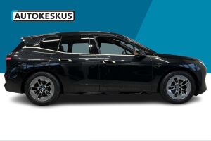 BMW IX esikatselu 3