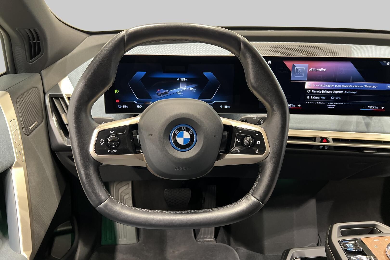 BMW IX iso kuva 41
