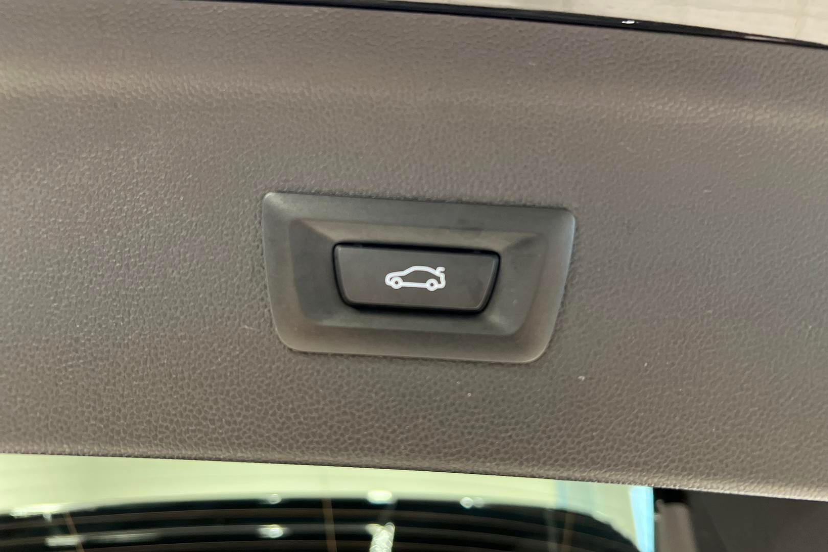BMW IX iso kuva 42