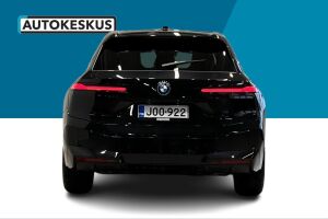 BMW IX esikatselu 5