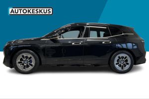 BMW IX esikatselu 7