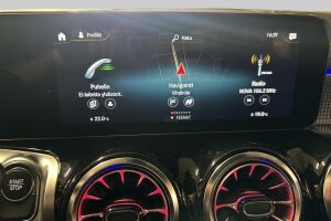 MERCEDES-BENZ EQB esikatselu 15