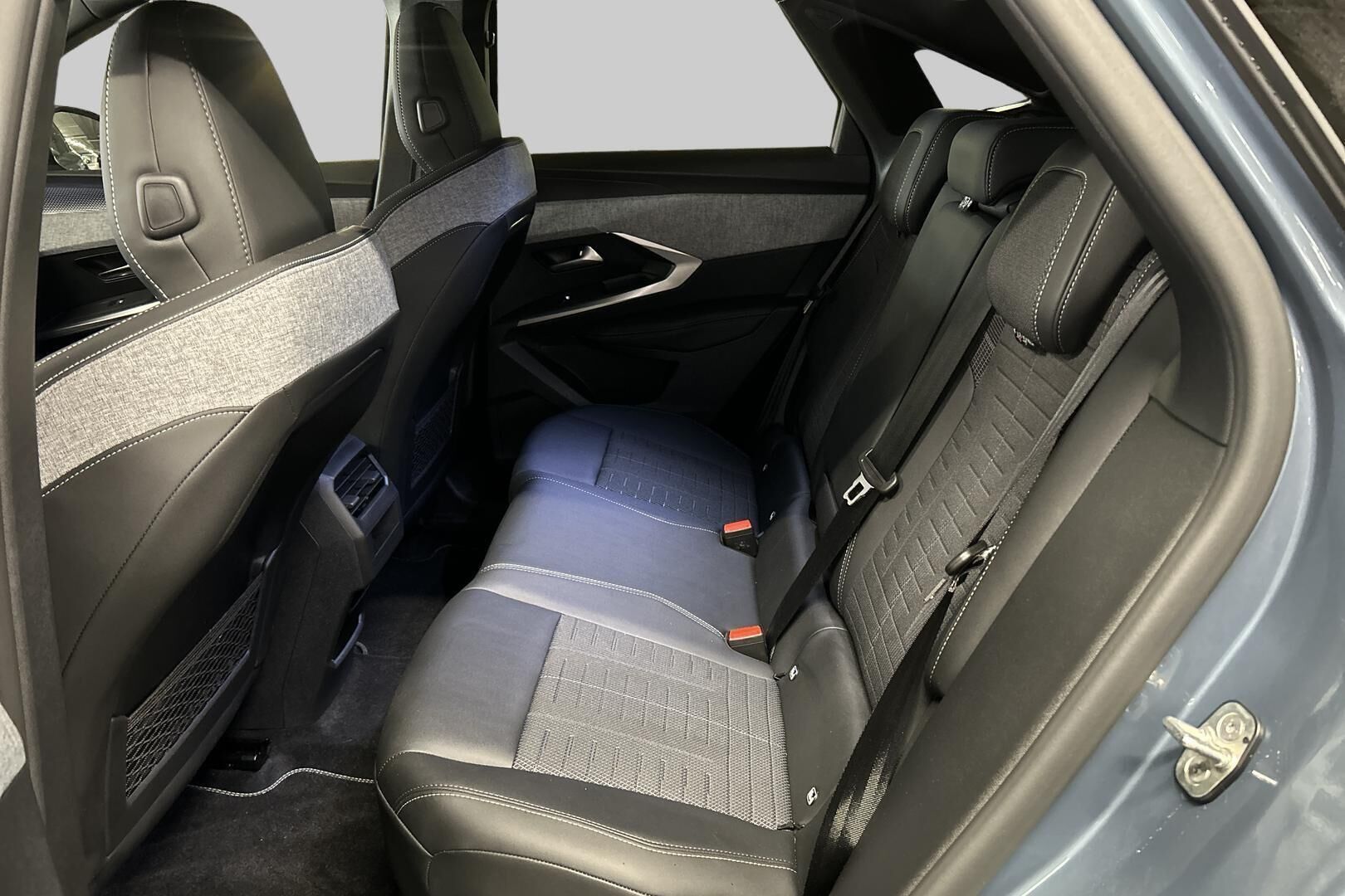 PEUGEOT 3008 iso kuva 6