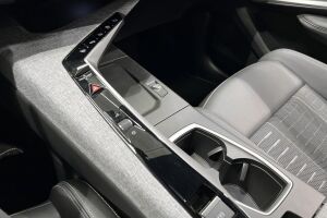 PEUGEOT 3008 esikatselu 24