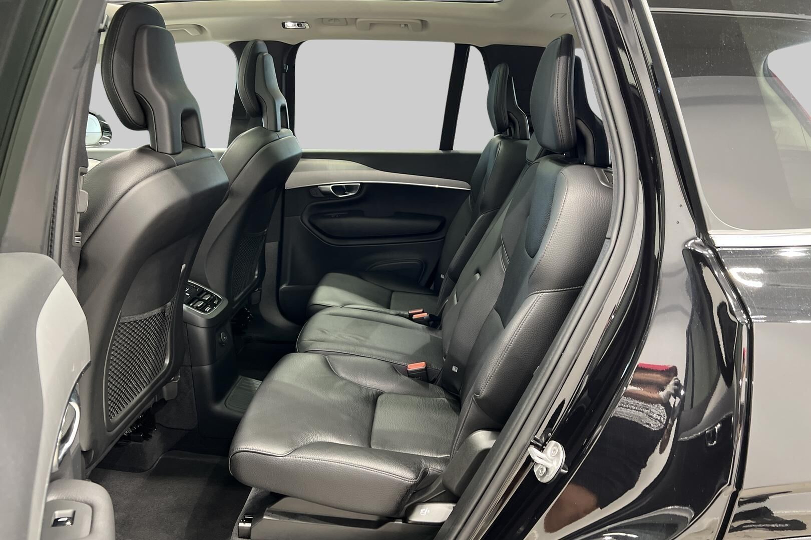 VOLVO XC90 iso kuva 34