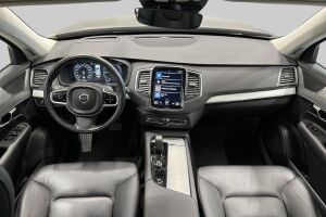 VOLVO XC90 esikatselu 10