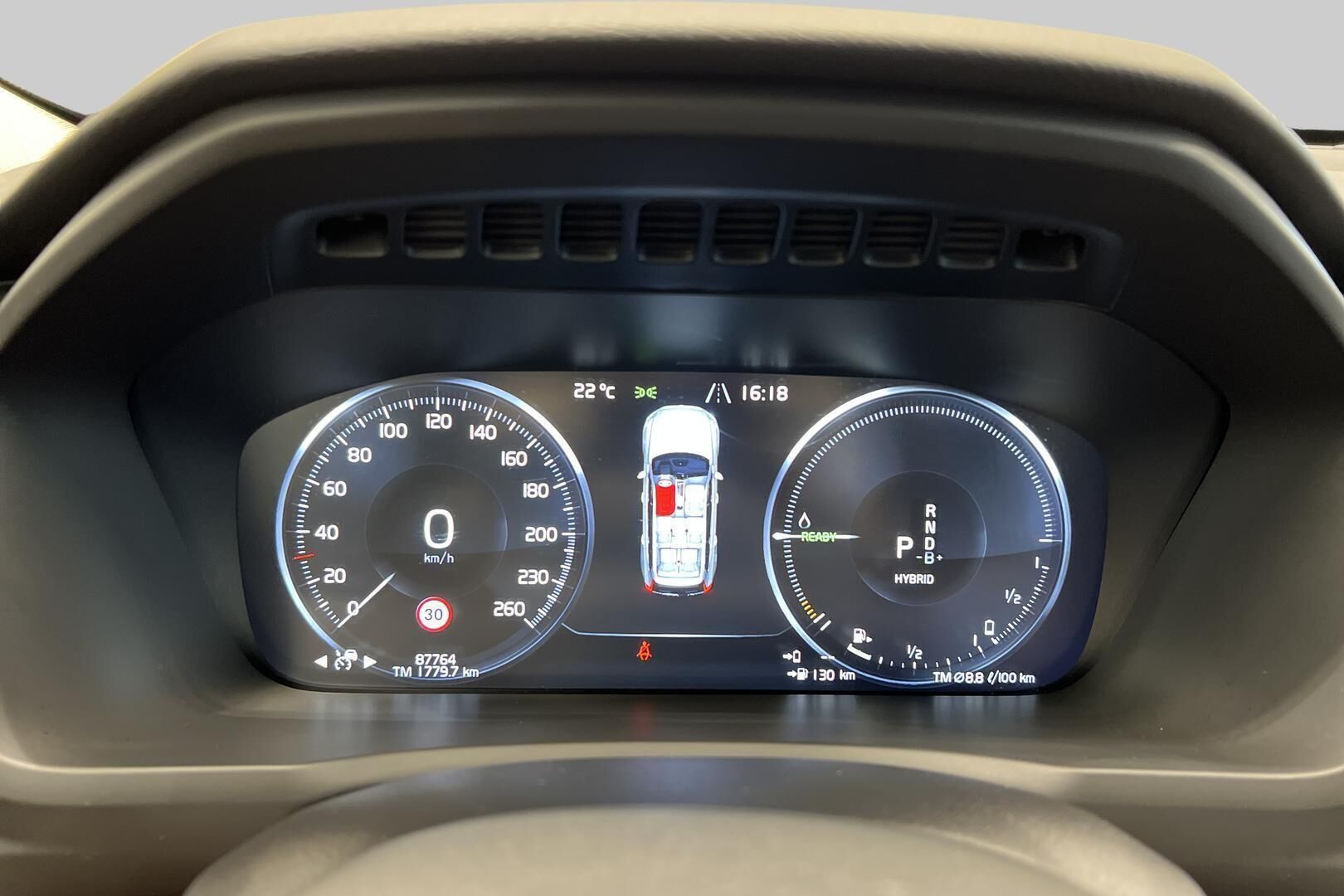 VOLVO XC90 iso kuva 13
