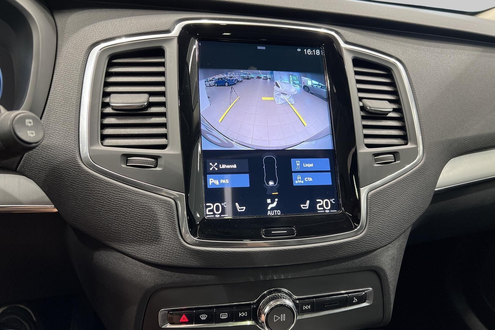 VOLVO XC90 iso kuva 15