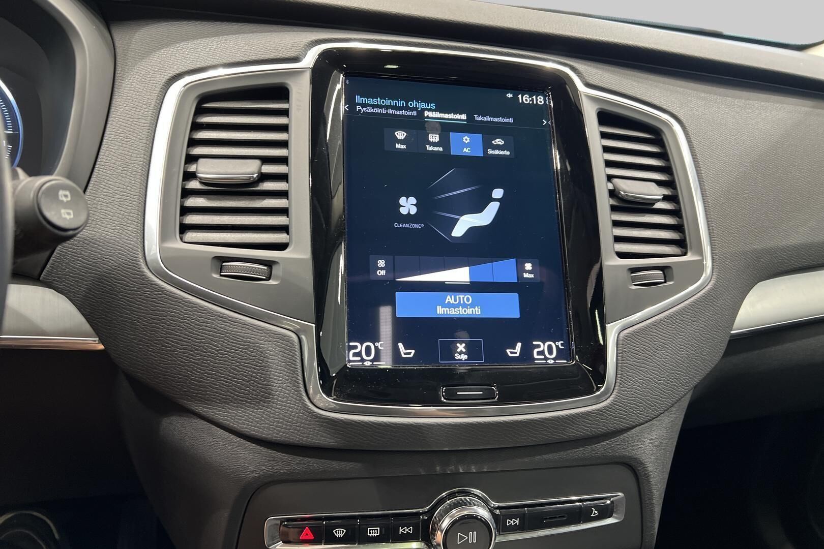 VOLVO XC90 iso kuva 16