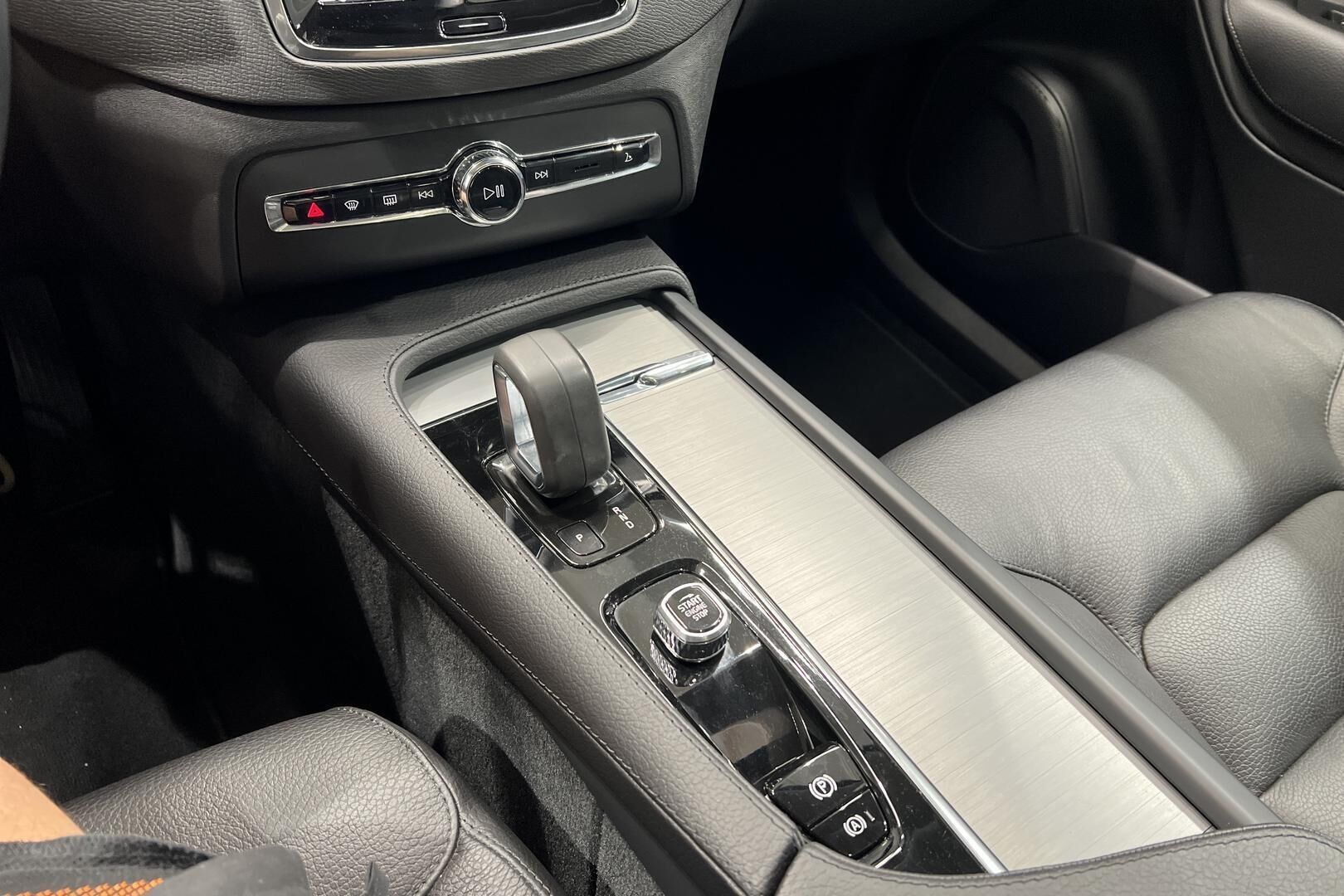 VOLVO XC90 iso kuva 20