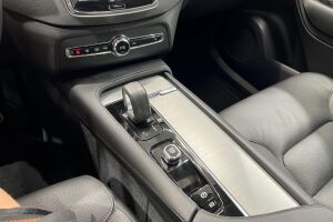 VOLVO XC90 esikatselu 20