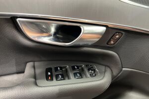 VOLVO XC90 esikatselu 25