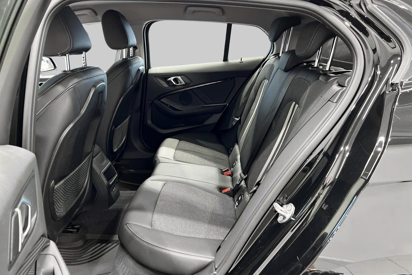 BMW 1-SARJA iso kuva 9