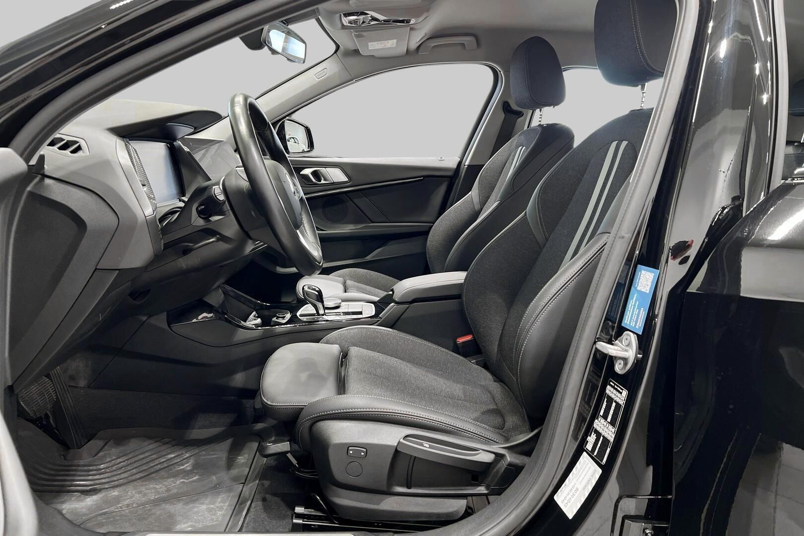 BMW 1-SARJA iso kuva 8