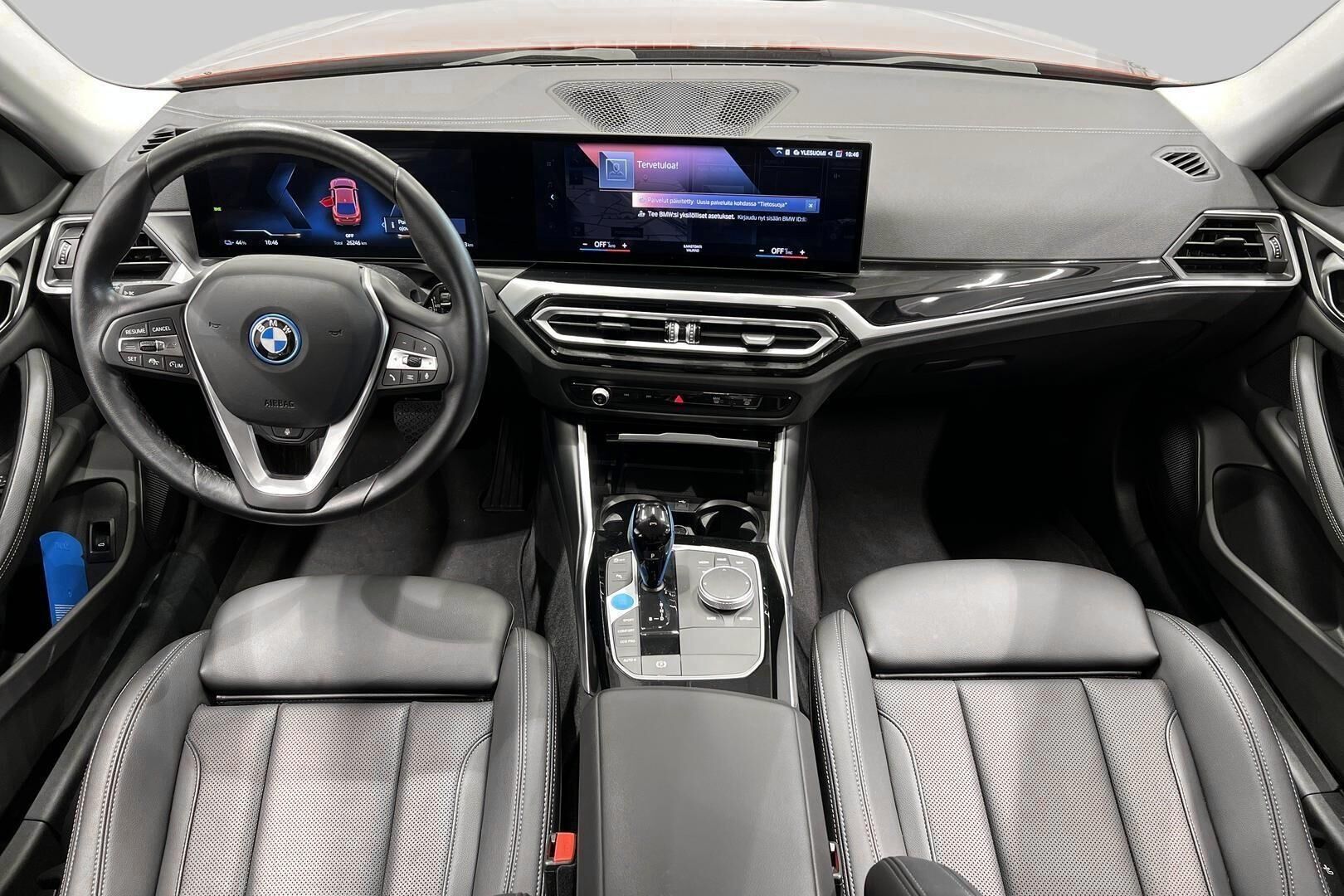 BMW I4 iso kuva 11