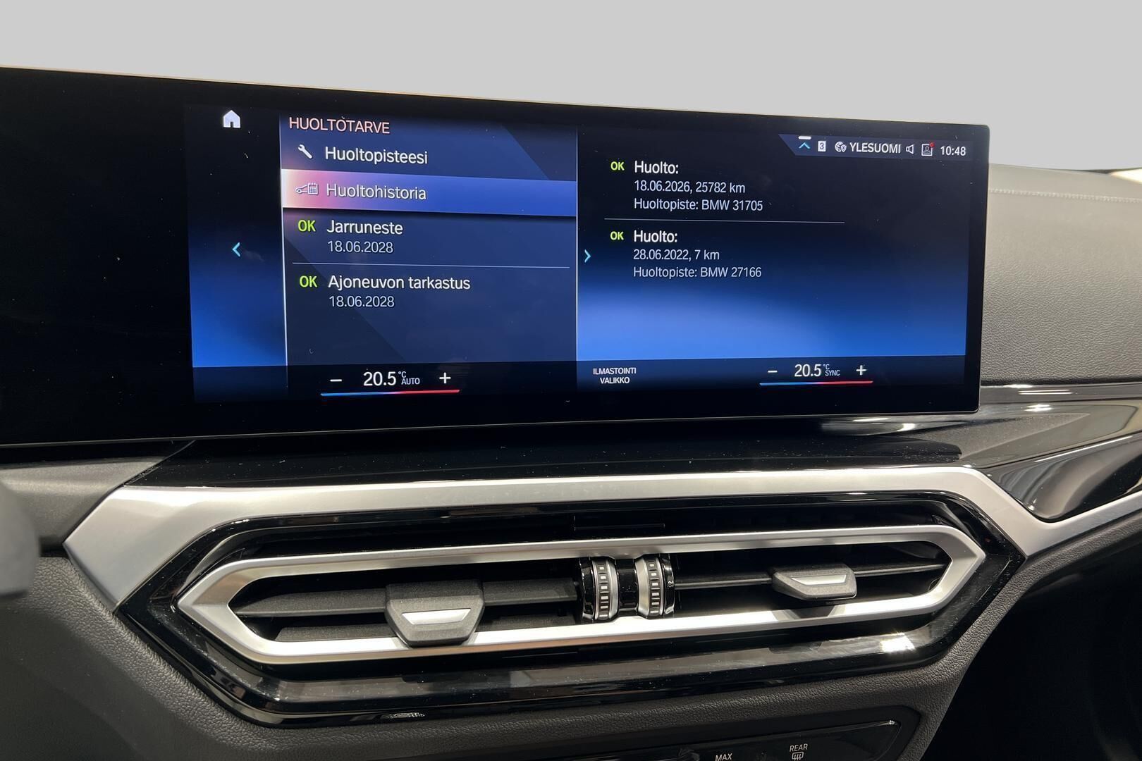 BMW I4 iso kuva 17