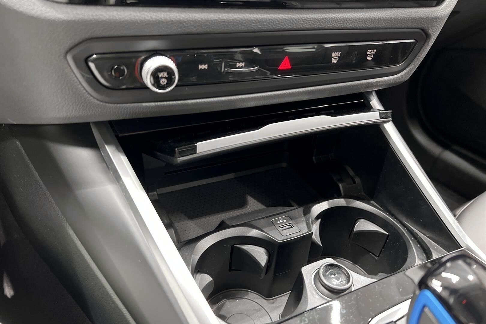 BMW I4 iso kuva 22