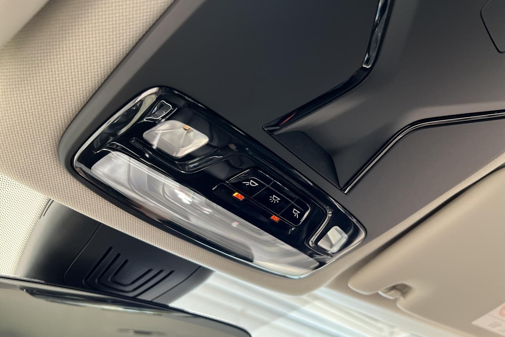 BMW I4 iso kuva 26