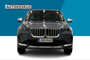 BMW iX1 esikatselu 2