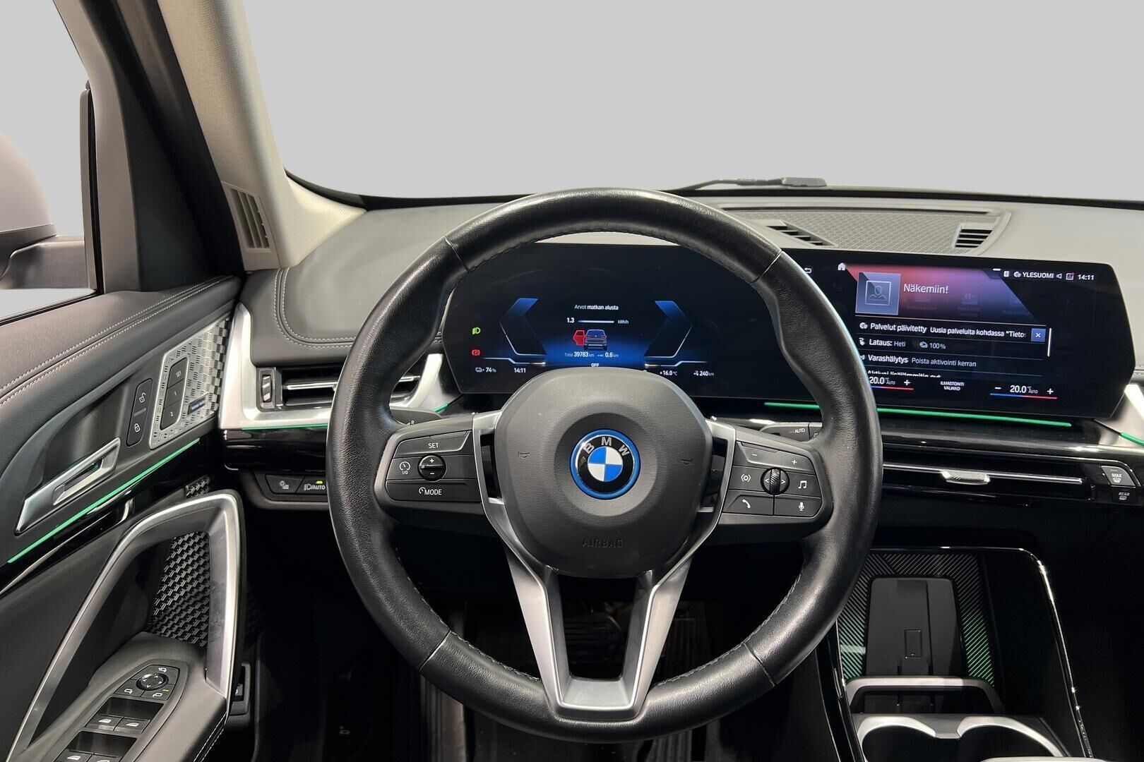 BMW iX1 iso kuva 34