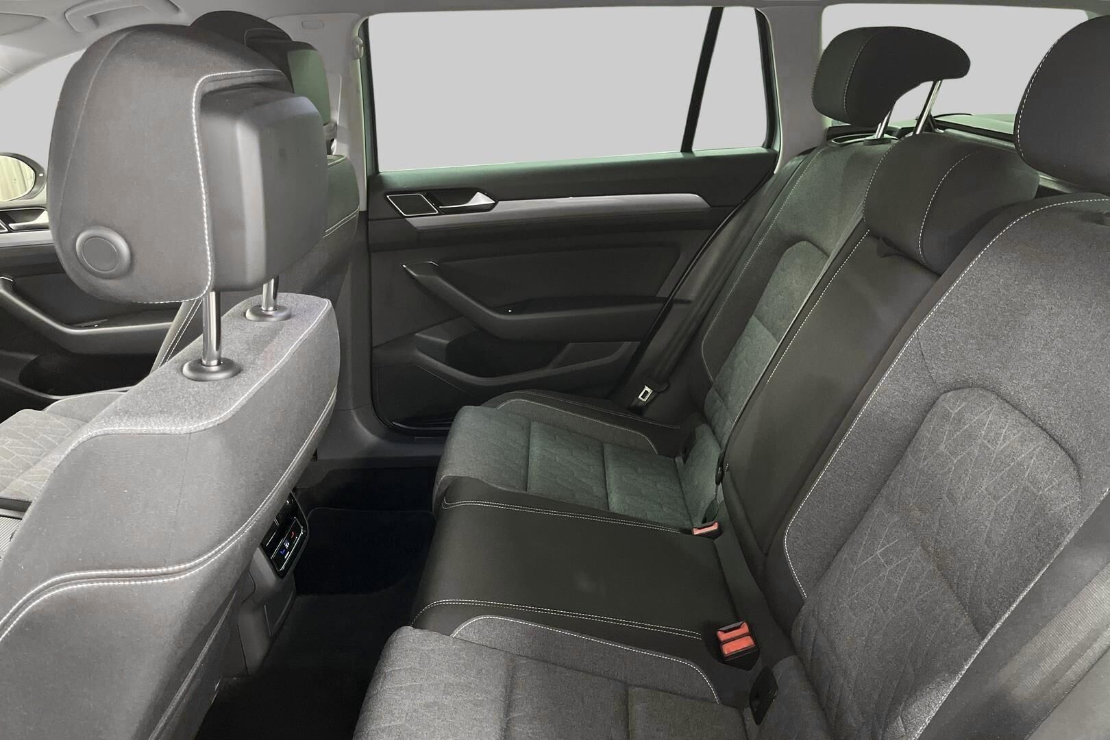 VOLKSWAGEN PASSAT iso kuva 9
