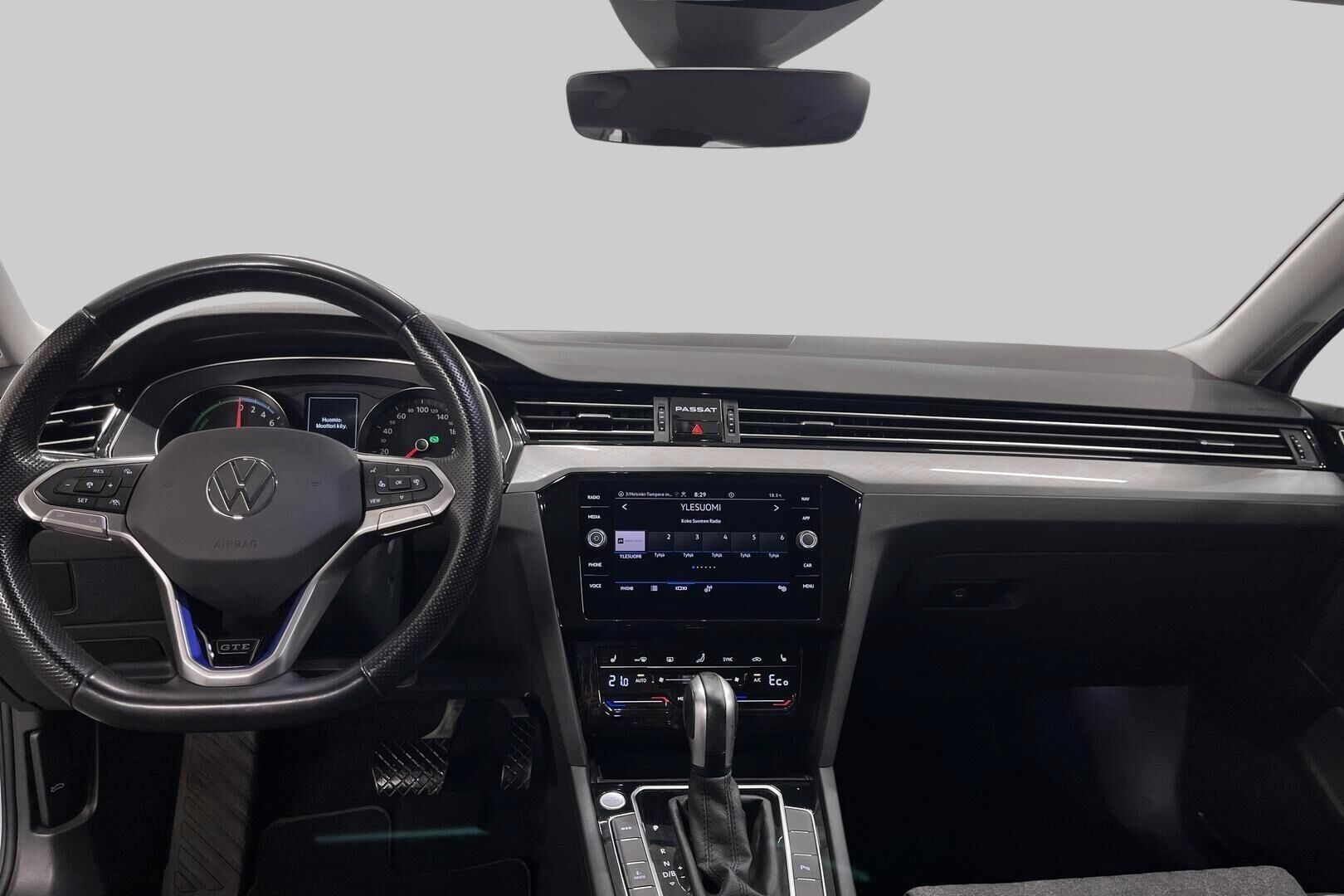 VOLKSWAGEN PASSAT iso kuva 10