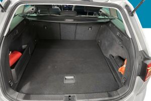 VOLKSWAGEN PASSAT esikatselu 11