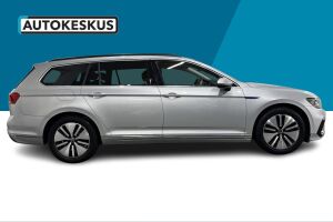 VOLKSWAGEN PASSAT esikatselu 3