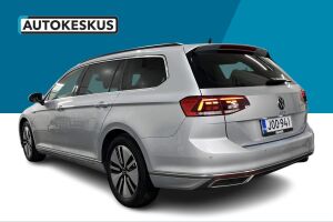 VOLKSWAGEN PASSAT esikatselu 6