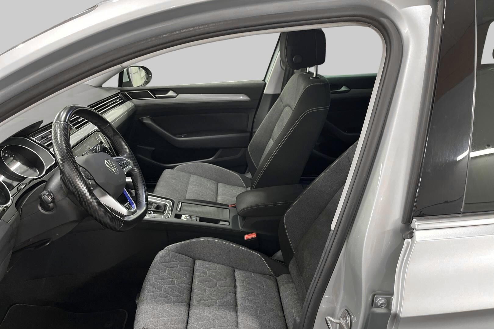 VOLKSWAGEN PASSAT iso kuva 8