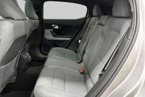 POLESTAR 2 esikatselu 19