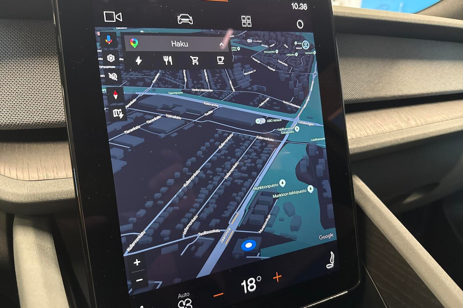 POLESTAR 2 iso kuva 26