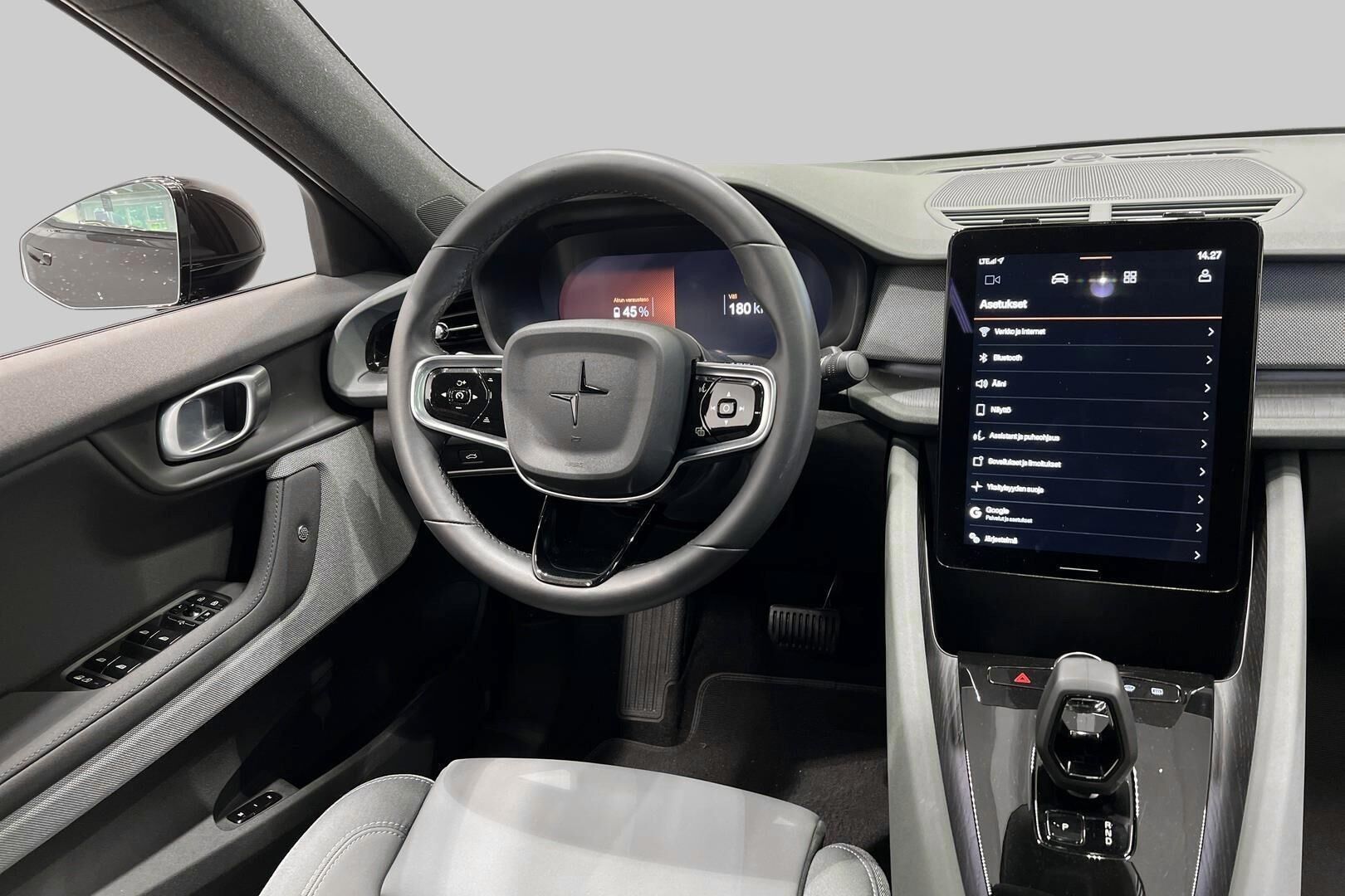 POLESTAR 2 iso kuva 32
