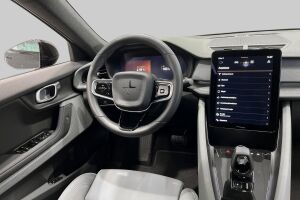 POLESTAR 2 esikatselu 32