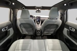 POLESTAR 2 esikatselu 34
